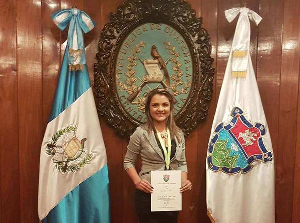 María José De León